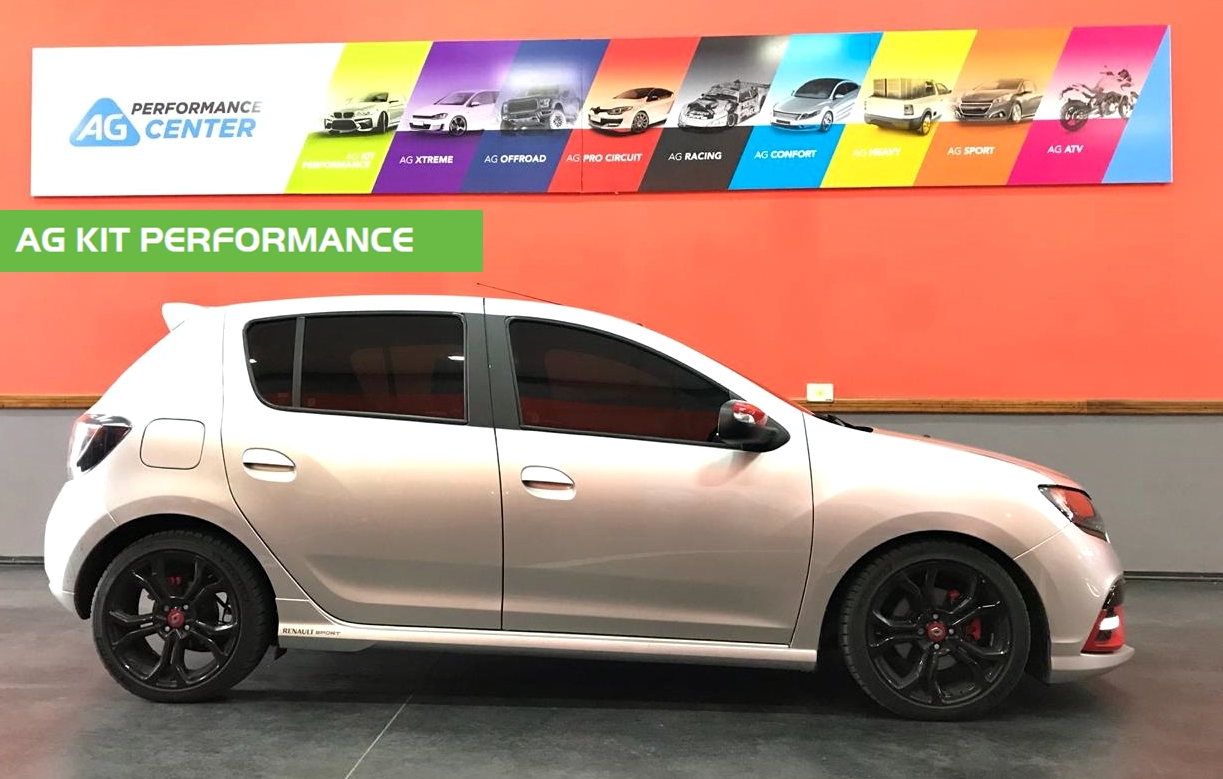 RENAULT Sandero RS 2.0 2015-